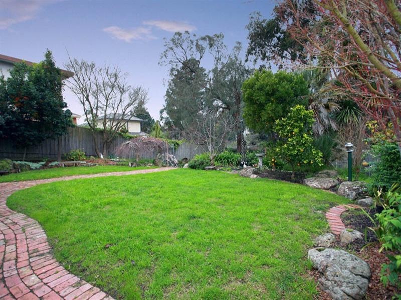 13 Dianne Street, Doncaster East VIC 3109