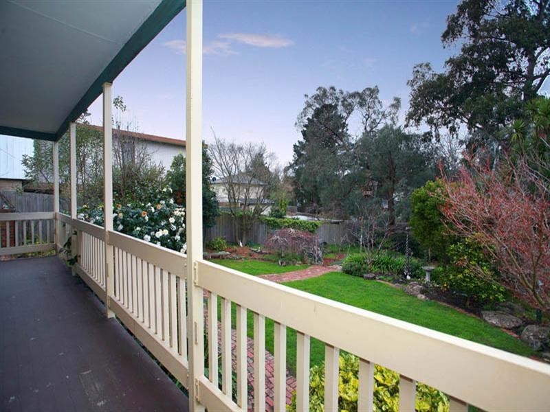 13 Dianne Street, Doncaster East VIC 3109