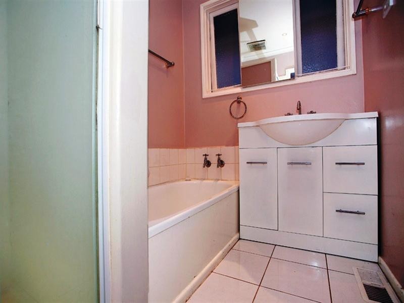 1/8 Marshall Avenue, Doncaster VIC 3108