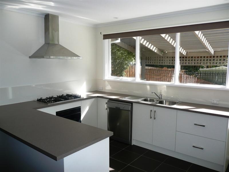 27 Arundel Road, Park Orchards VIC 3114