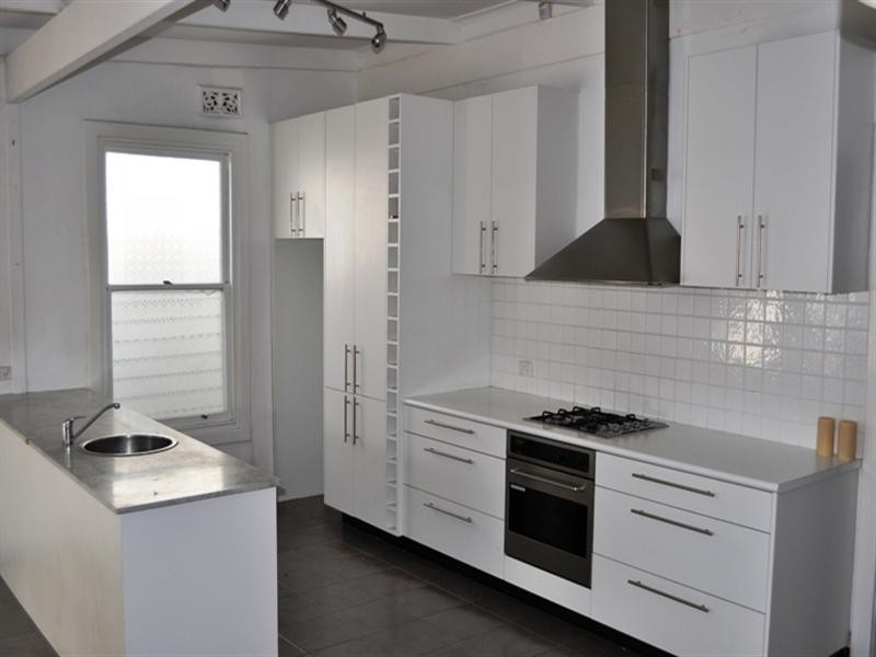 4 Seymour Grove, Camberwell VIC 3124