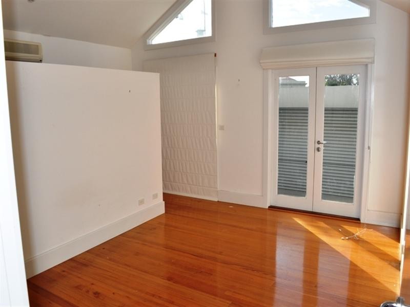 4 Seymour Grove, Camberwell VIC 3124