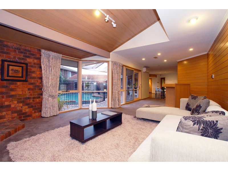 6 Wakefield Place, Templestowe VIC 3106