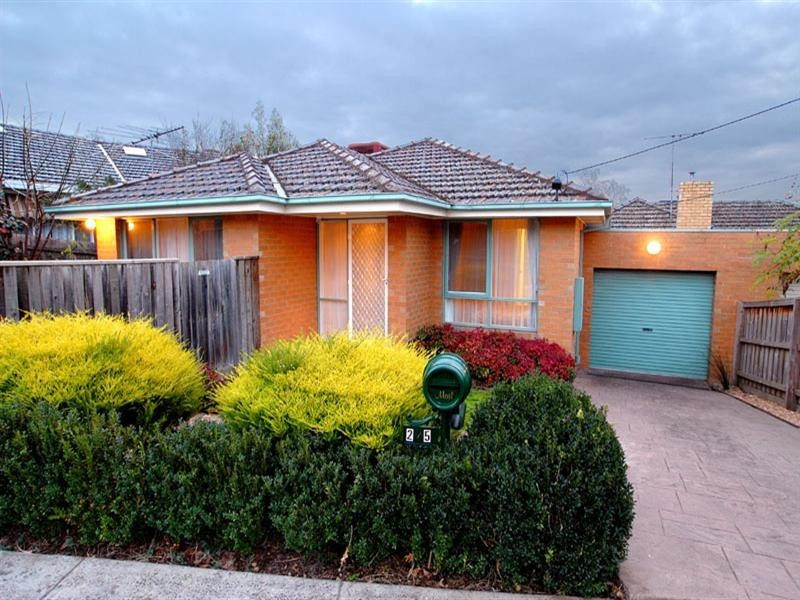 2/5 Thiele Street, Doncaster VIC 3108