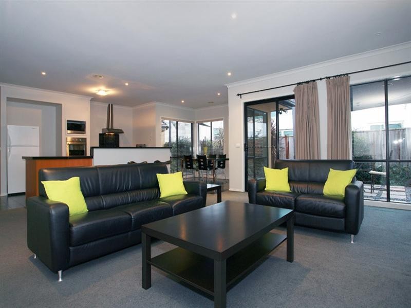 48 Scenic Drive, Werribee VIC 3030