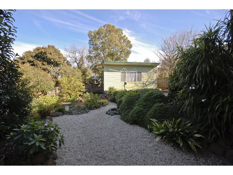 4 Hanke Road, Doncaster VIC 3108