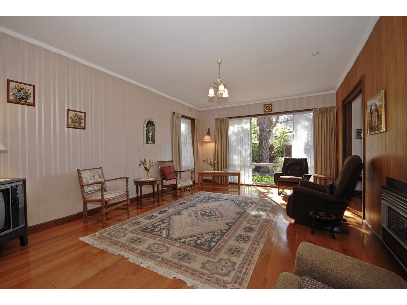 4 Hanke Road, Doncaster VIC 3108