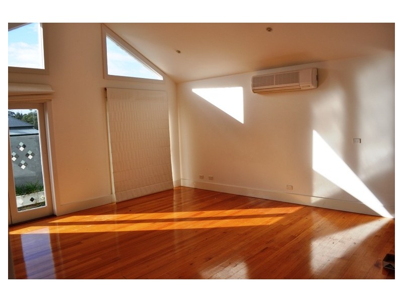 4 Seymour Grove, Camberwell VIC 3124