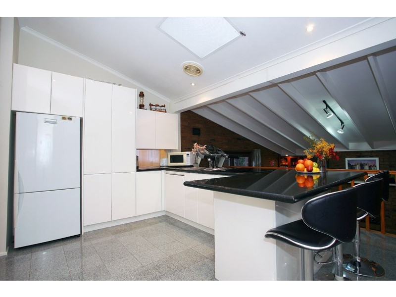 6 Snow Gum Road, Doncaster East VIC 3109