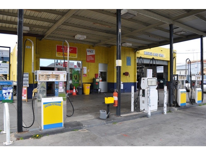 2 Coora Road, Oakleigh South VIC 3167