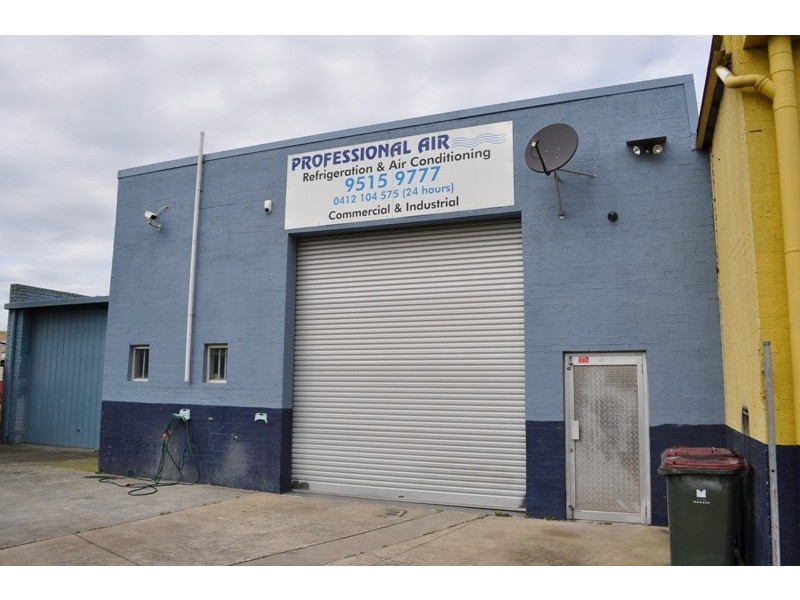 2 Coora Road, Oakleigh South VIC 3167