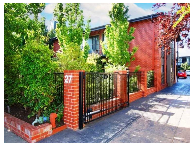 10/27 The Grove, Coburg VIC 3058