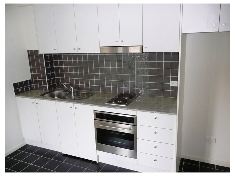 10/27 The Grove, Coburg VIC 3058