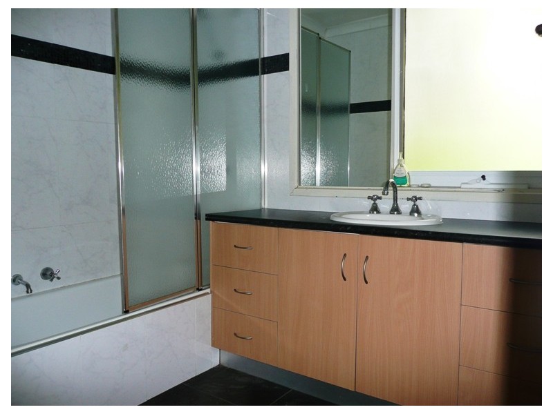 25 Saxon Street, Doncaster VIC 3108