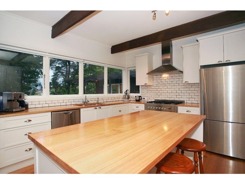 22 Angus Avenue, Ringwood East VIC 3135