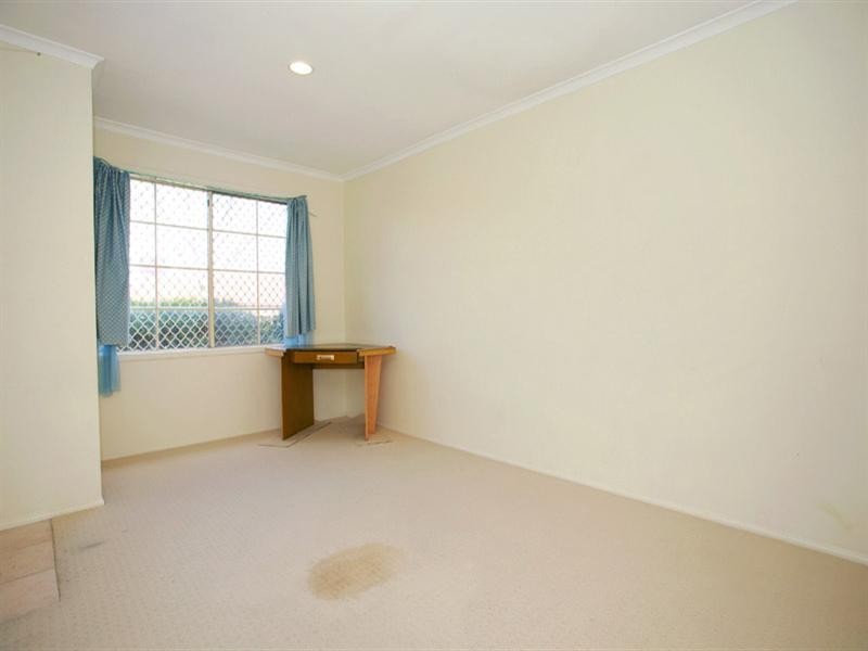 2 Oak Court, Box Hill South VIC 3128