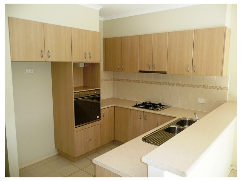 6 Lancewood Walk, South Morang VIC 3752