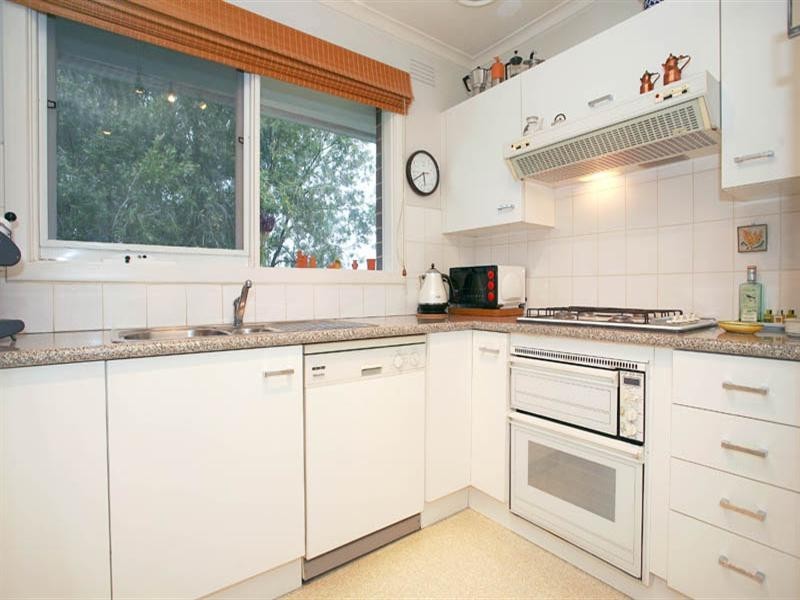 5 Tiffany Court, Doncaster VIC 3108