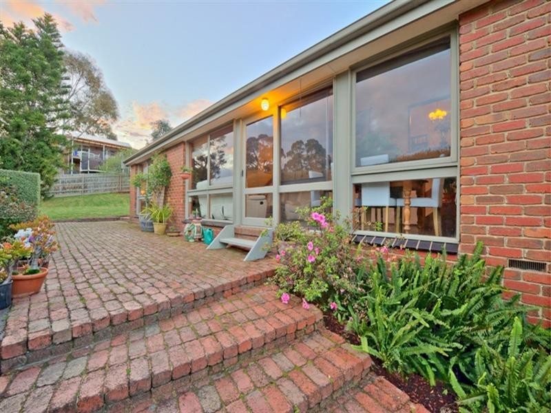 19 Fielding Way, Templestowe VIC 3106