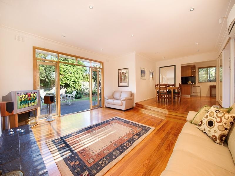 59 Glebe Street, Forest Hill VIC 3131