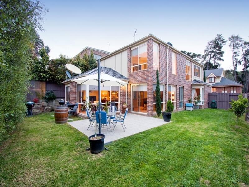 12 Shirvington Place, Donvale VIC 3111
