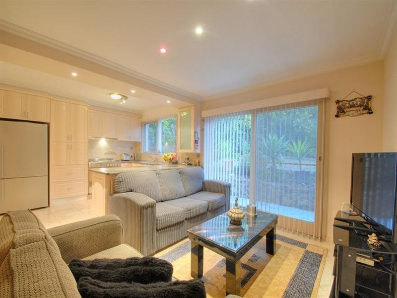 42 Dryden Street, Doncaster East VIC 3109