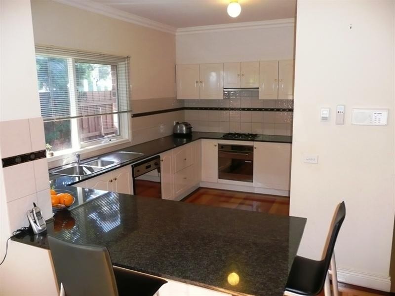 2 Colonsay Street, Templestowe VIC 3106