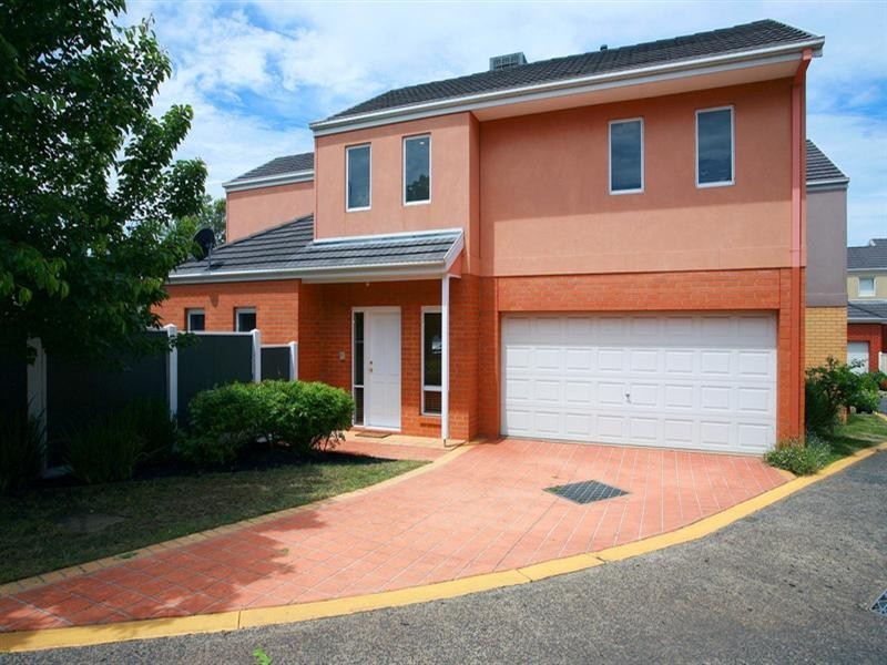 4 Hawthorn Way, Glen Waverley VIC 3150