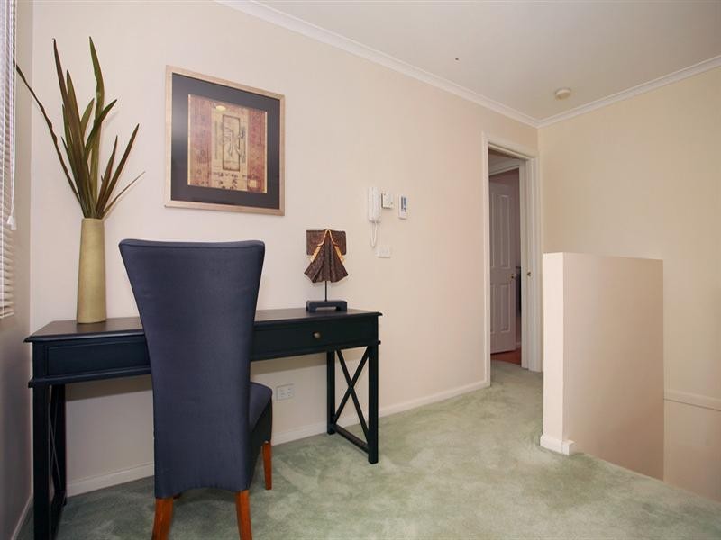 4 Hawthorn Way, Glen Waverley VIC 3150