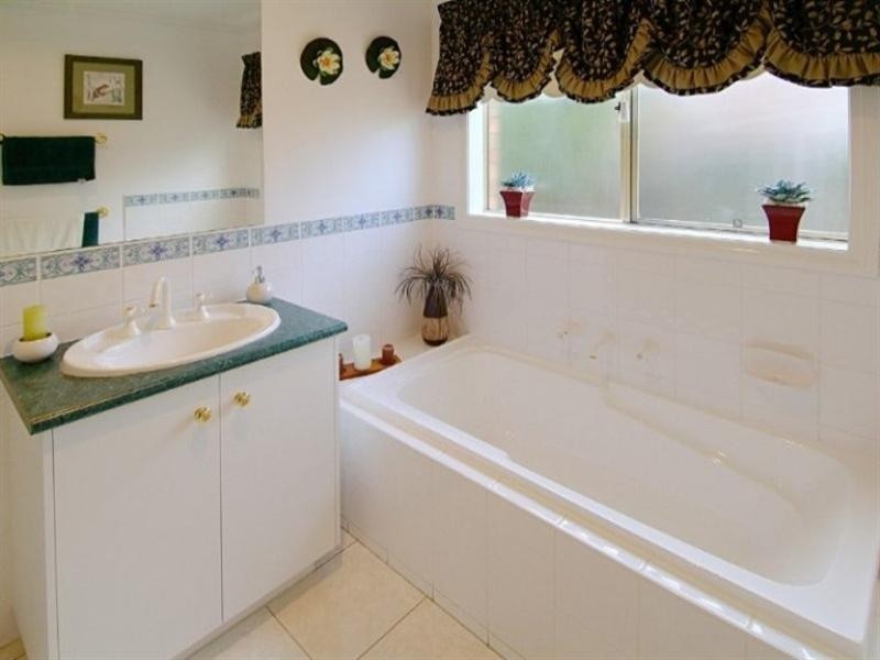 62 Trinity Way, South Morang VIC 3752