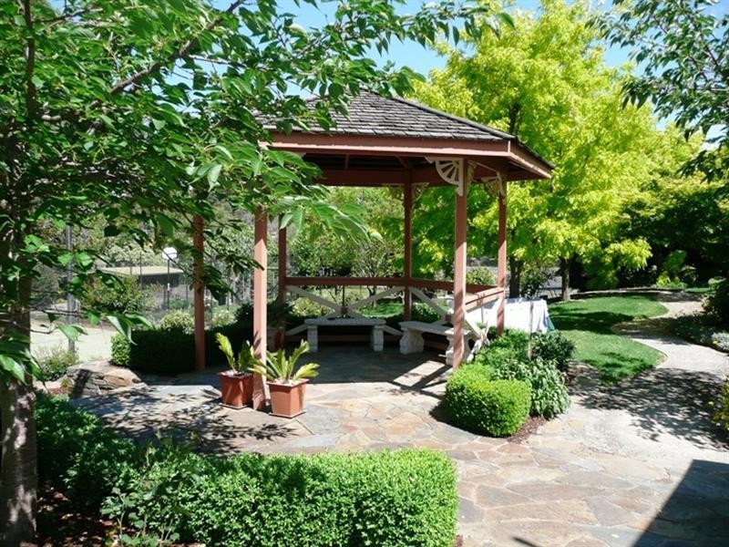 1 Orchard Rise, Park Orchards VIC 3114