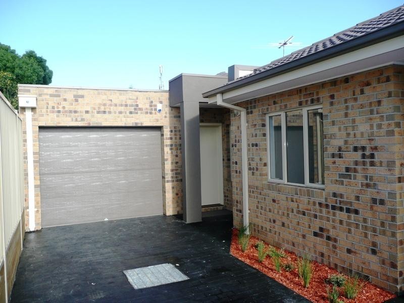 3/13 Suffolk Street, Reservoir VIC 3073