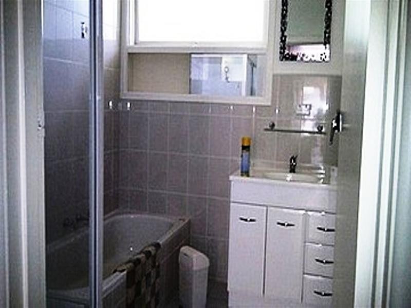 2/56 Blackburn Road, Doncaster East VIC 3109