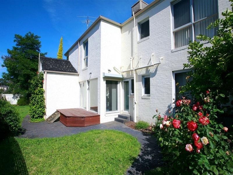 8 Paisley Close, Templestowe VIC 3106