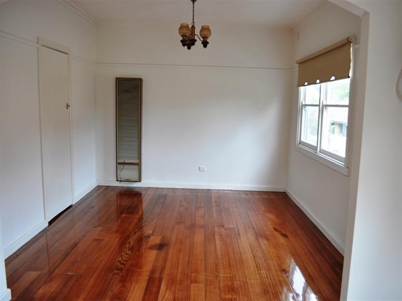 17 Leonard Street, Ringwood VIC 3134