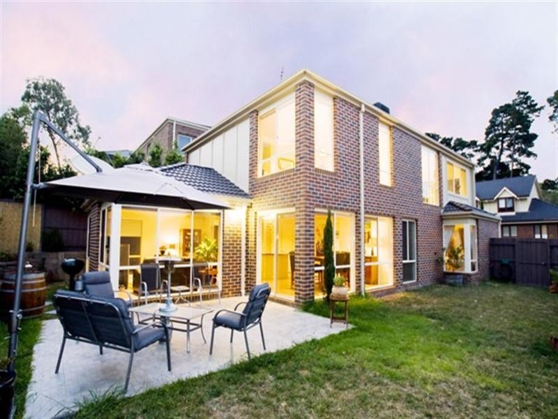 12 Shirvington Place, Donvale VIC 3111