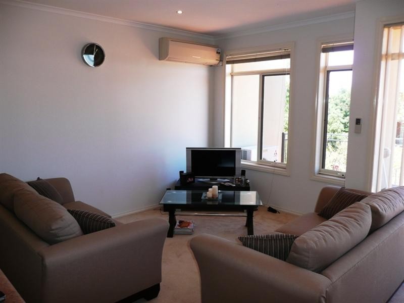 6/243 Blackburn Road, Doncaster East VIC 3109