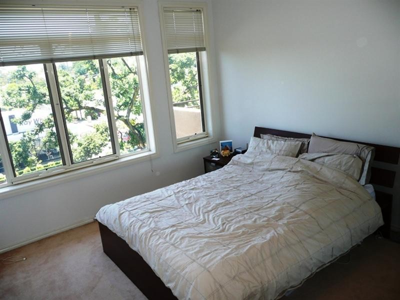 6/243 Blackburn Road, Doncaster East VIC 3109