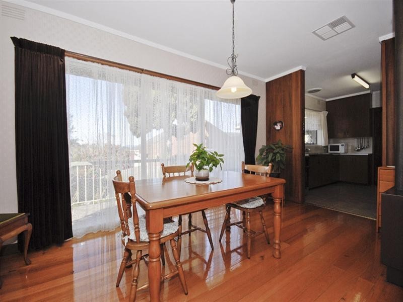 4 Hanke Road, Doncaster VIC 3108