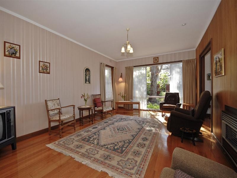 4 Hanke Road, Doncaster VIC 3108