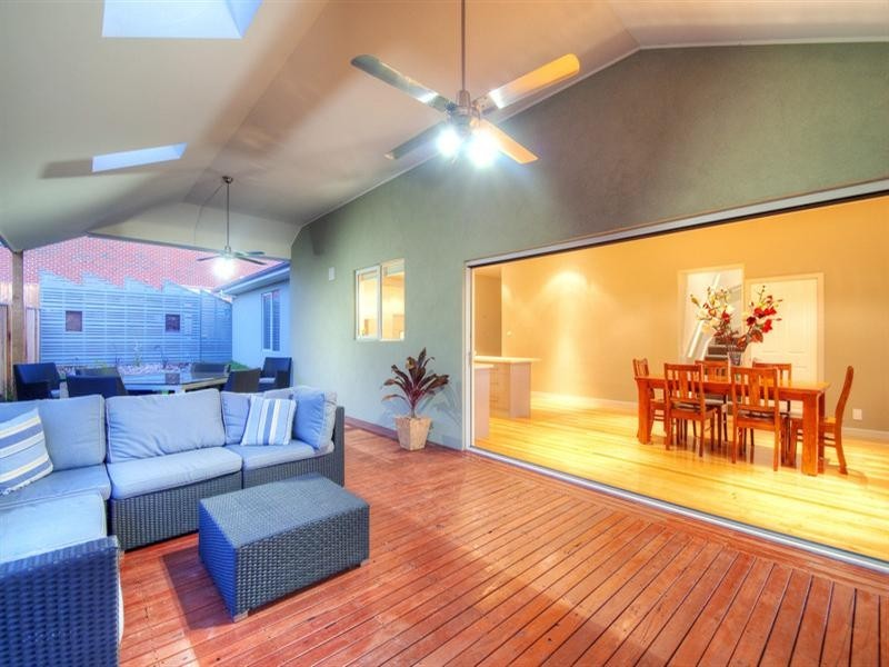 2 Gruner Avenue, Doreen VIC 3754