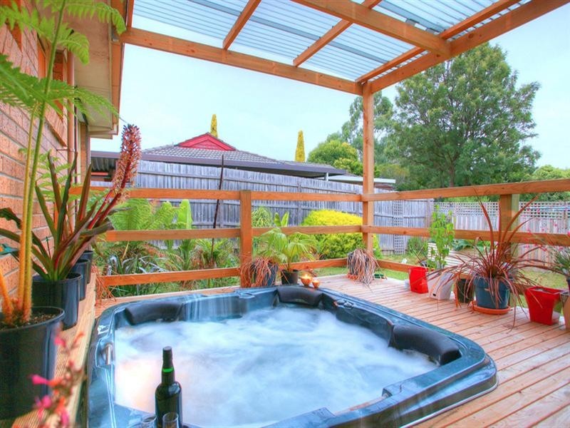 23 Stephen Road, Ferntree Gully VIC 3156