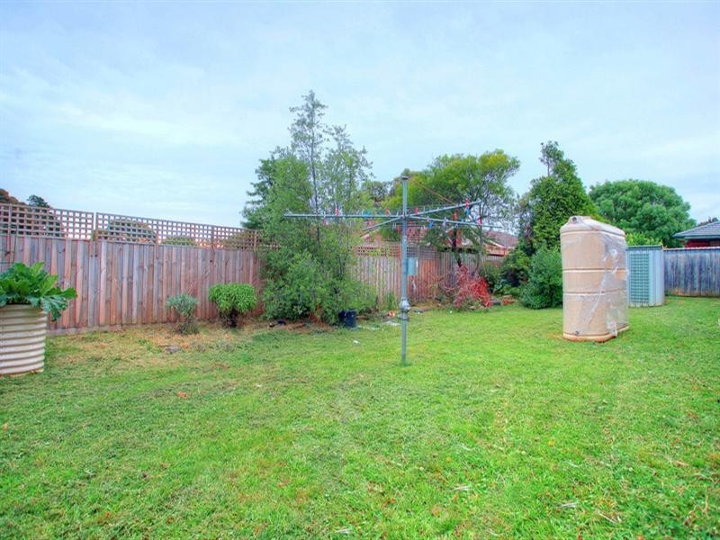 23 Stephen Road, Ferntree Gully VIC 3156