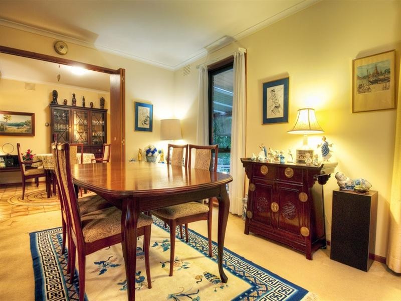 8 Catherine Avenue, Doncaster East VIC 3109