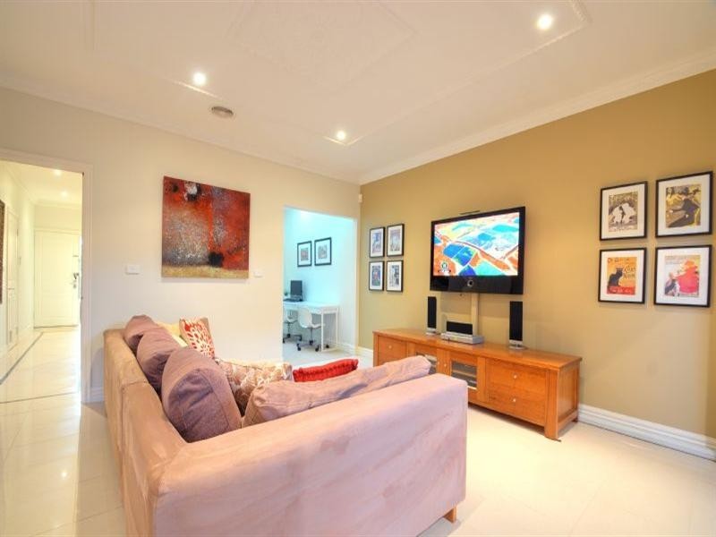 4 Omar Street, Templestowe Lower VIC 3107