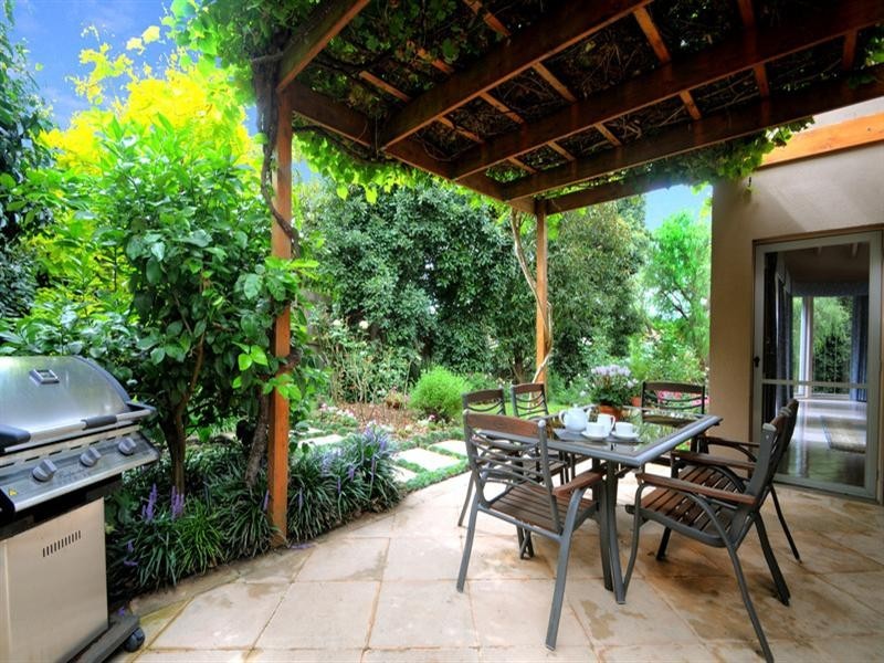 10 Shute Close, Templestowe VIC 3106