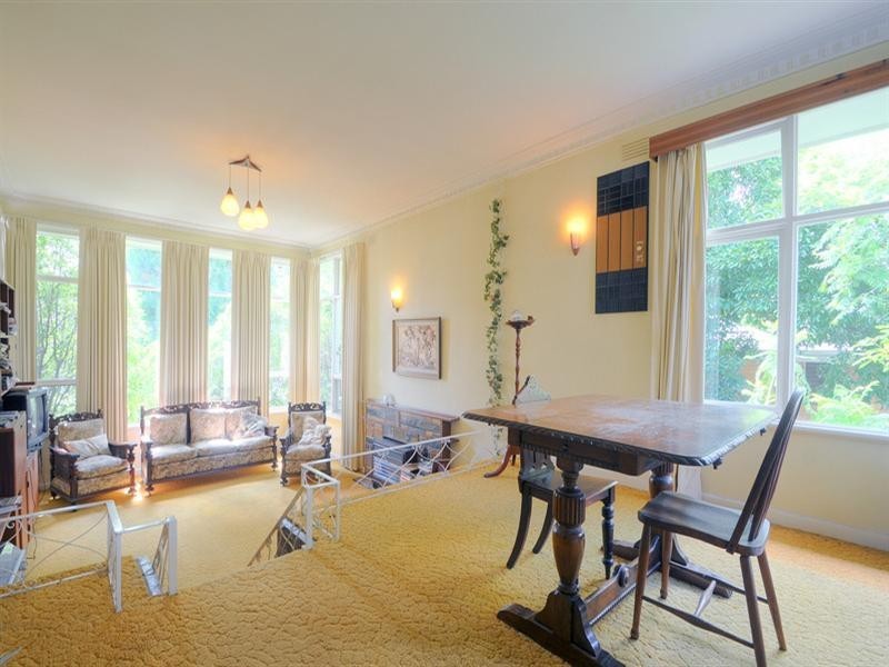 6 Greenwood Street, Doncaster VIC 3108