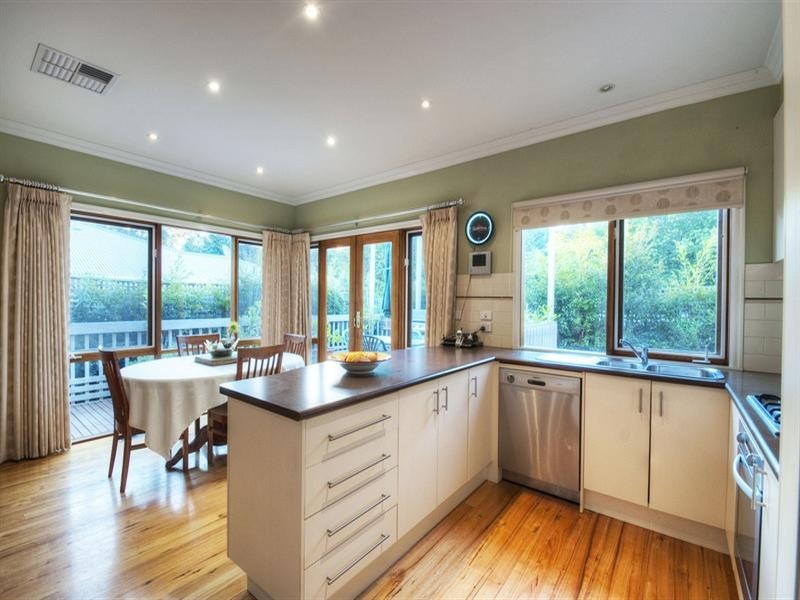 1 Clegg Avenue, Croydon VIC 3136