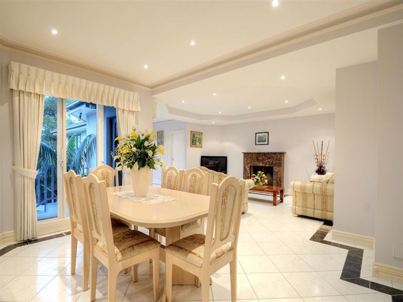 24 Hillhouse Road, Templestowe VIC 3106