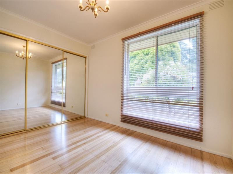 13 Nonda Avenue, Doncaster East VIC 3109